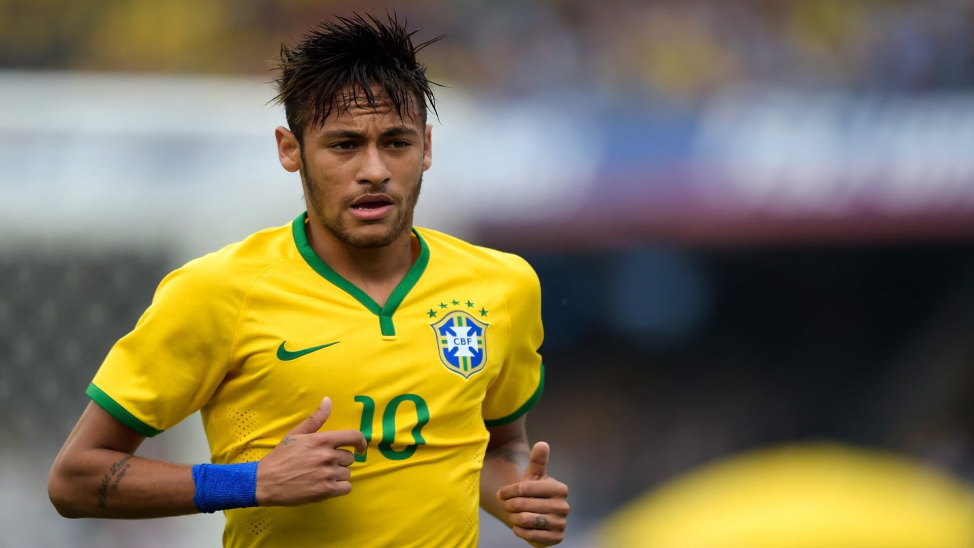 《Hope：新星崛起，点燃战场激情》，崛起的新星